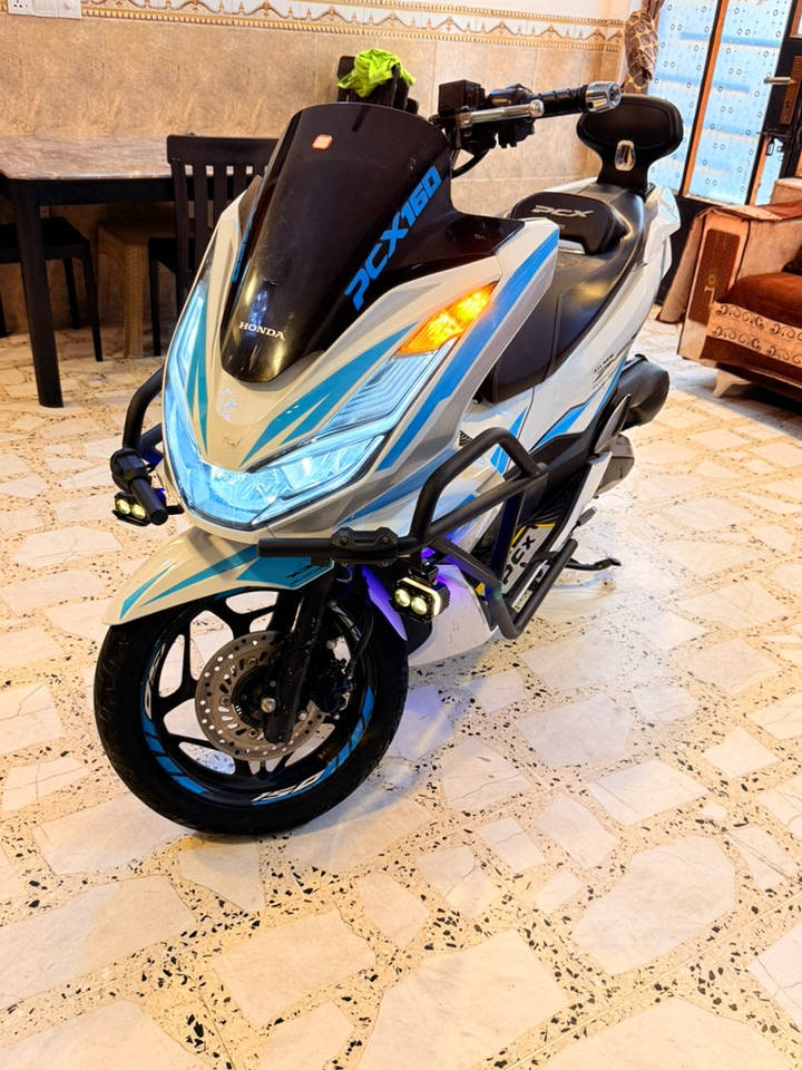السلام عليكم للبيع pcx جيل رابع { ياباني }
دراجه مال جناي مزوده ومتعوب عليها مكينه مكفوله جيب فيتر افحص وآخذ واني خادمك
السعر 25 قفل العنوان البلديات ***********
