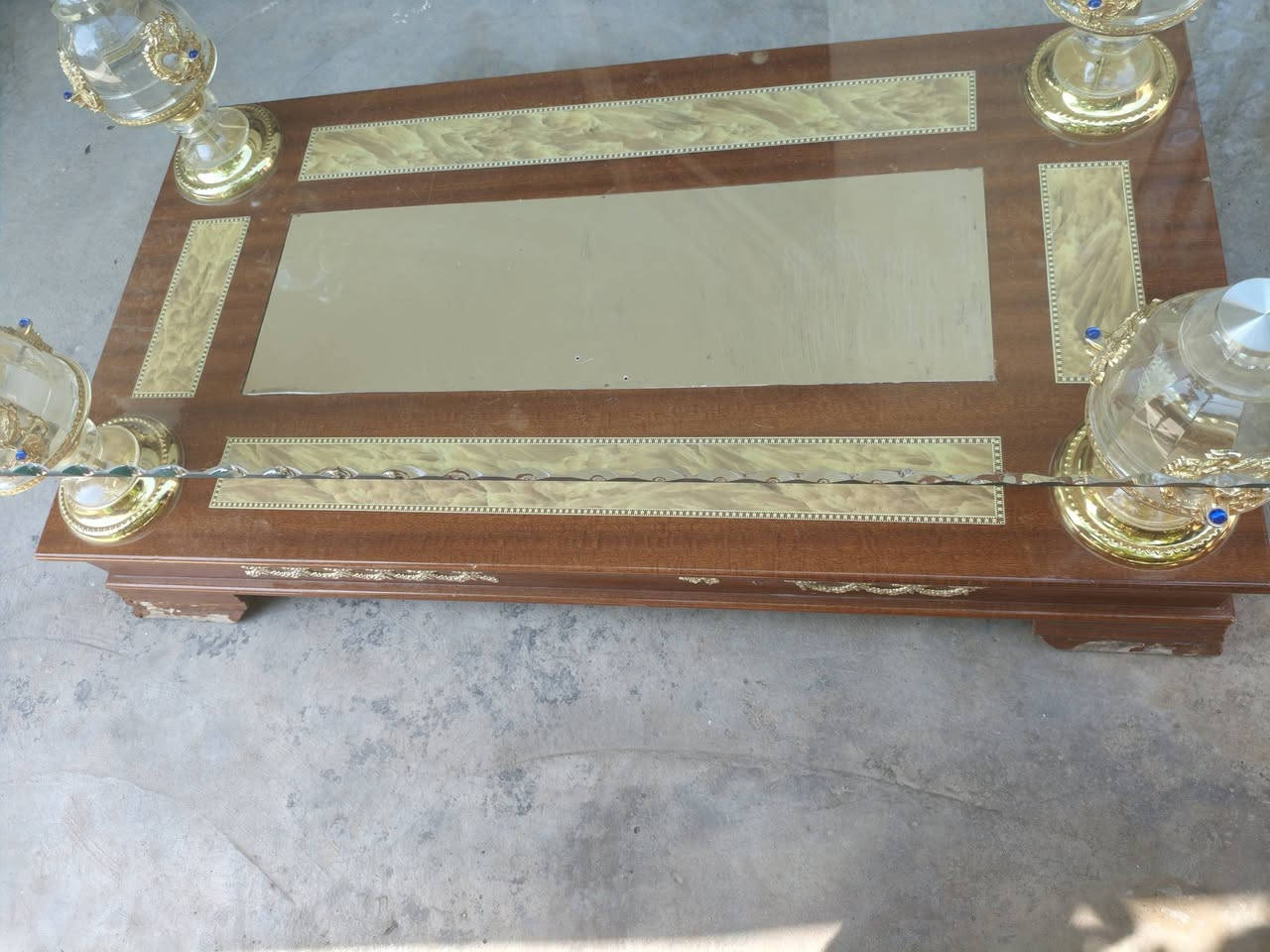 السلام عليكم البيع طبله السعر 15 الف وبيعه مجال ***********
