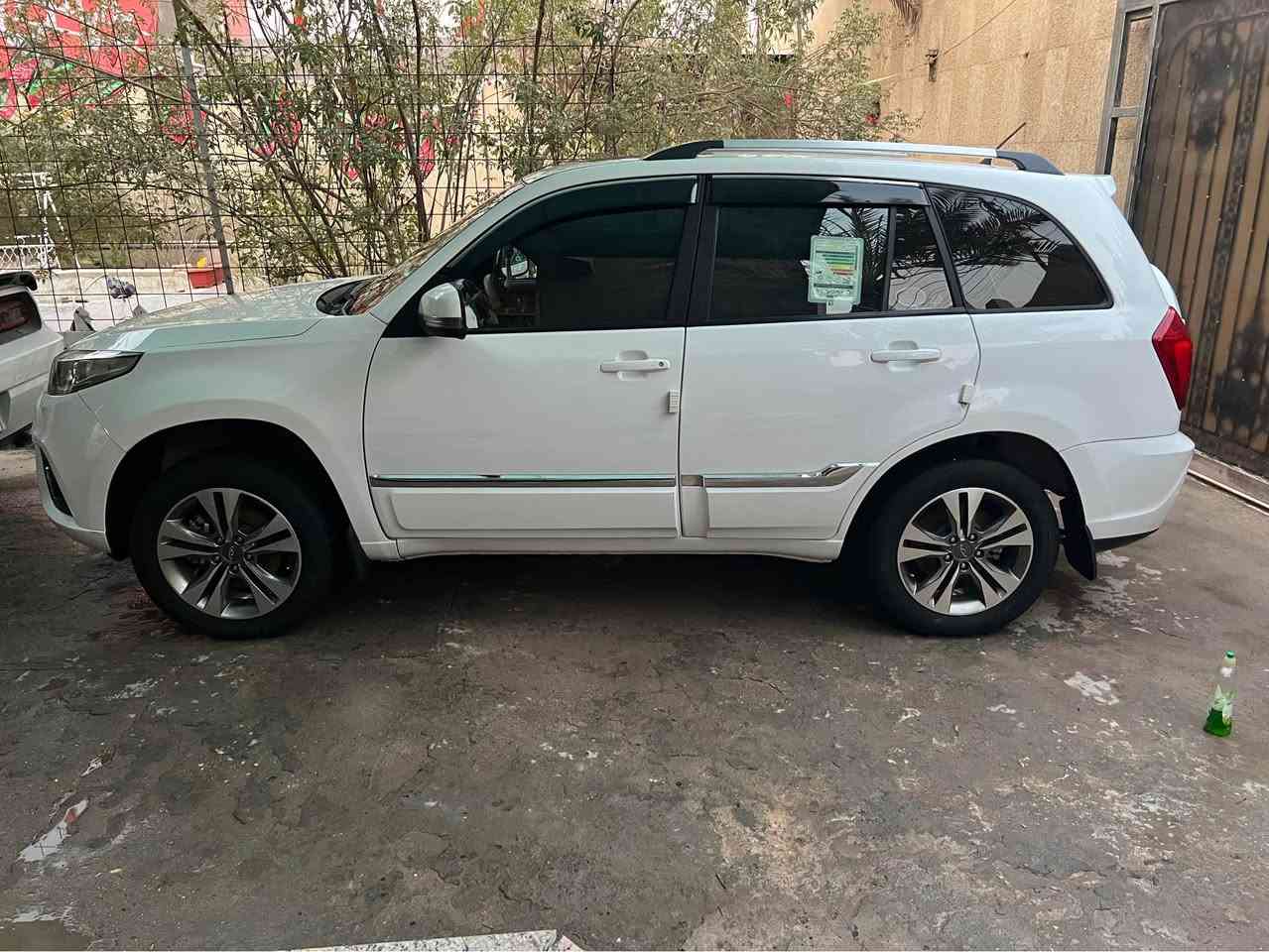 للبيع شيري تيكو 3 موديل 2018 سياره نظيفه جدا تحويل مباشر حره ماشيه 78 الف بيه قطعه صبغ الباب الخلفي جاهزه كا نقص مابيه السعر 92 ومجال قليل بيه مكانها ابي الخصيب محولة الزهير للاتصال *********** البصرة, العراق
