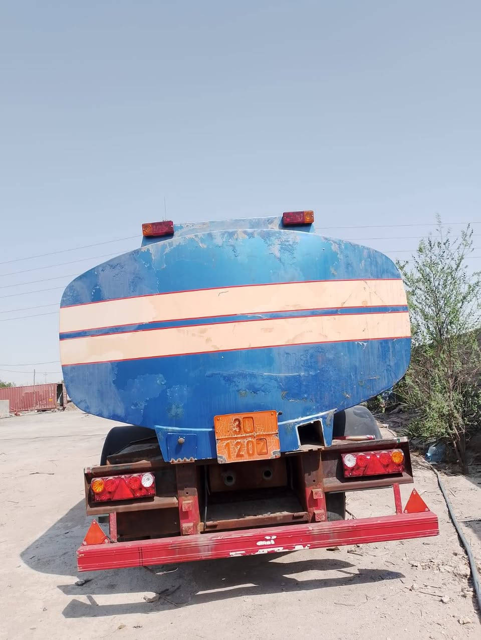 صهريج فافون السعة٣٥ طن مكاني بصرة قضاء الزبير السعر ٩٠وبي مجال مكفول  ***********
