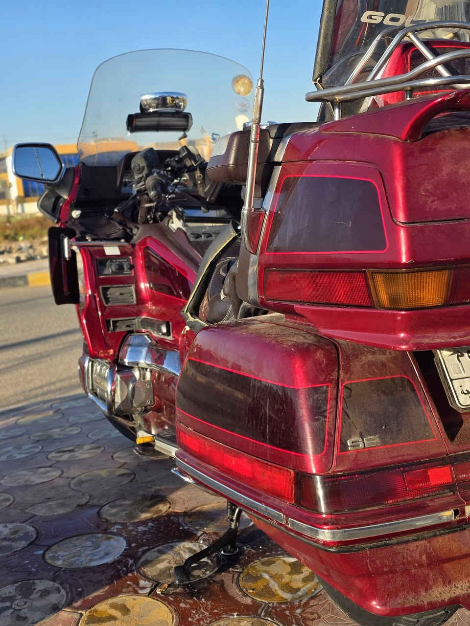 سلام عليكم دراجه كولدن 1500
رقم وسنويه موديل 95 كفاله عامه جك بك مسجل شاشه
باقي تفاصيل اتصل *********** مكاني ميسان
