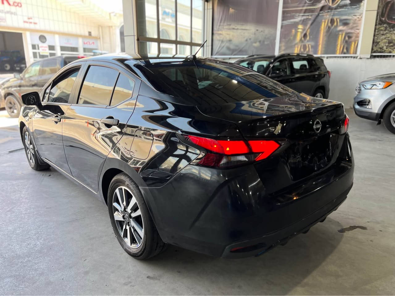 نيسان فيرسه موديل 2024 السعر 115$ 
قباغ صندوق صبغ بجم كبص بدون داخلي بدون ايرباك
ماشي 4mil الف زيرو مواصفات S شاشه كاميره حساس رادار 
تحديد سرعه بعدبيها هواى مواسفات  السعر 115 ورقه مجال 
 مكان اربيل شارع 100 معرض سردار هسني 📍
***********رقم موبايل كورك +واتساب اكر, نينوى
