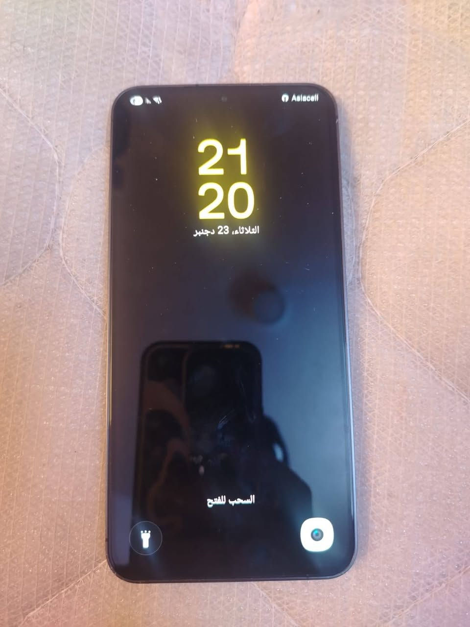 السلام عليكم جهاز اس 24 بلس نظيف ومقفول من اي عطل او خلل او تصليح ذاكره 256 عشوائيه12 شرق اوسط .  بيع او مراوس سعره580   ***********
