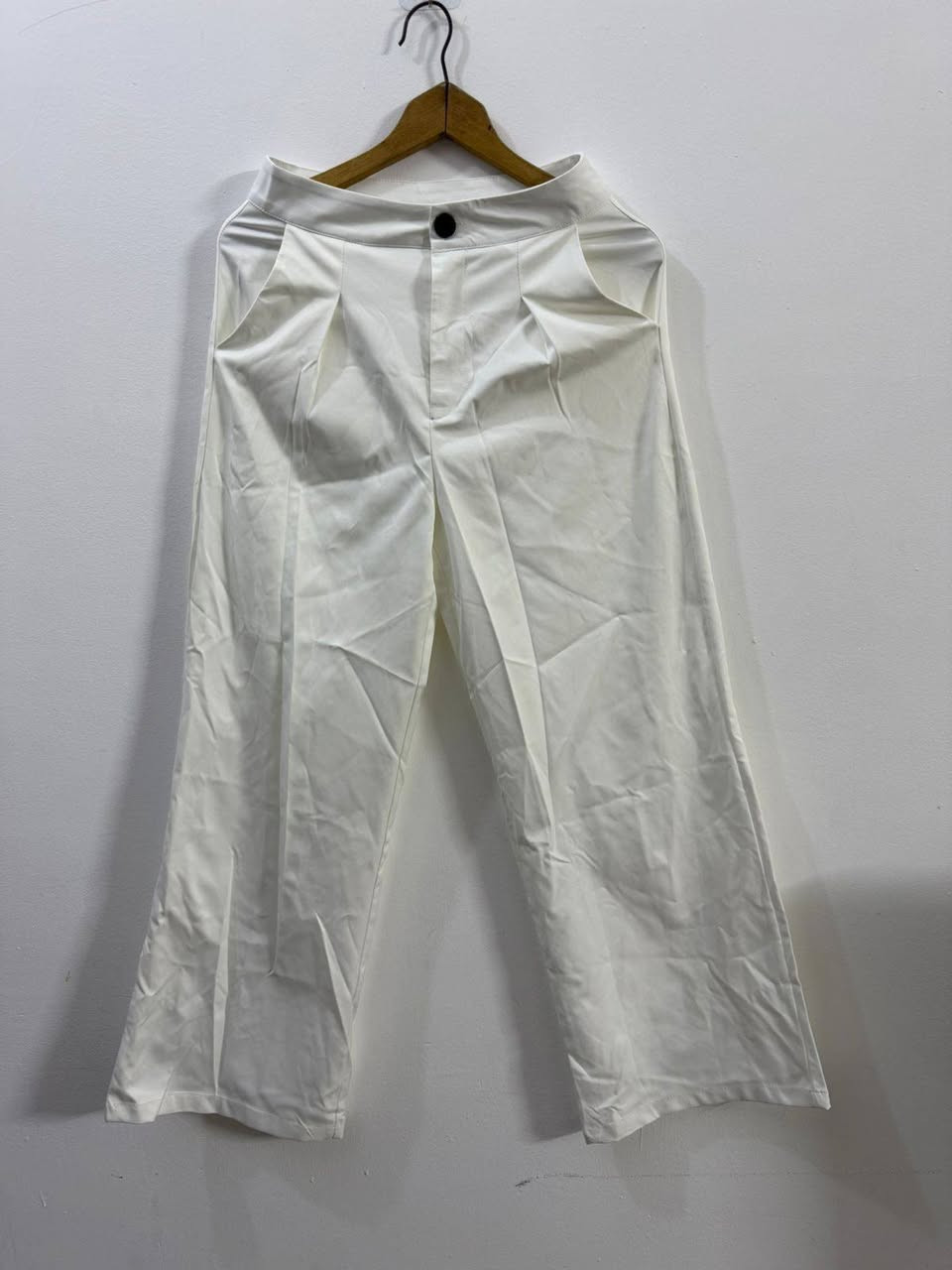 اي صوره داخل منشور 3 الف وعندي عرض عيد توصيل مجاني 
و عندي كروب هم انشر بي الي يريد يدز رساله ***********اضيفه تخفيضات العيد
