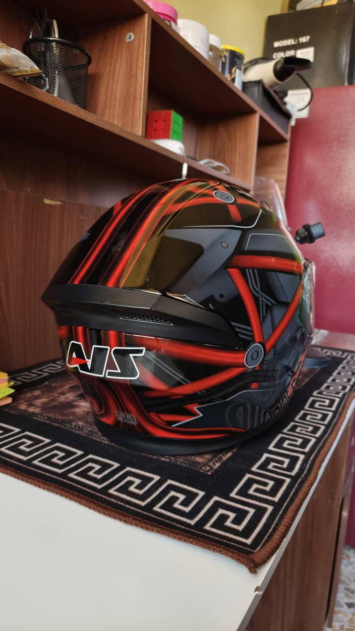 السلام عليكم خوذه للبيع قياس لارج (L)
السعر 45 مكاني بغداد البلديات

للستفسار *********** موجود وتساب
