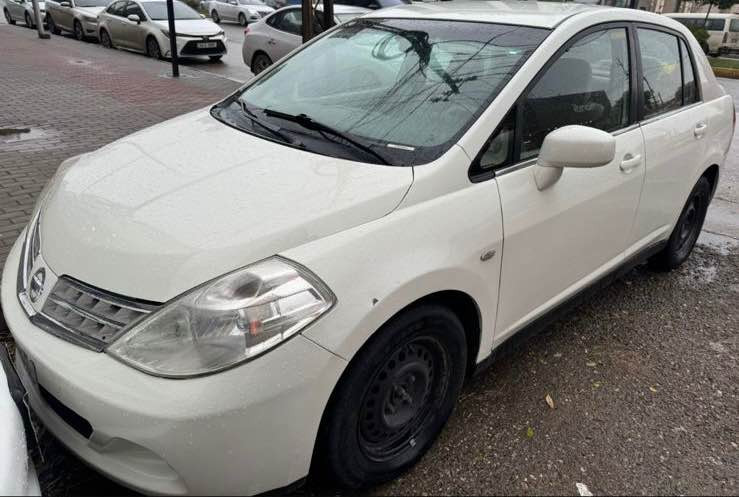 نيسان تيدا ياباني موديل 2009 
كير توماتيك كير محرك شرط مو حزام بس ابيع حزام صبغ بدون دواخل بدون ارباكات رقم سنويه هزا جديد 
سعر 80$ مجال مكان دهوك 
رقم تلفون *********** دهوك, العراق
