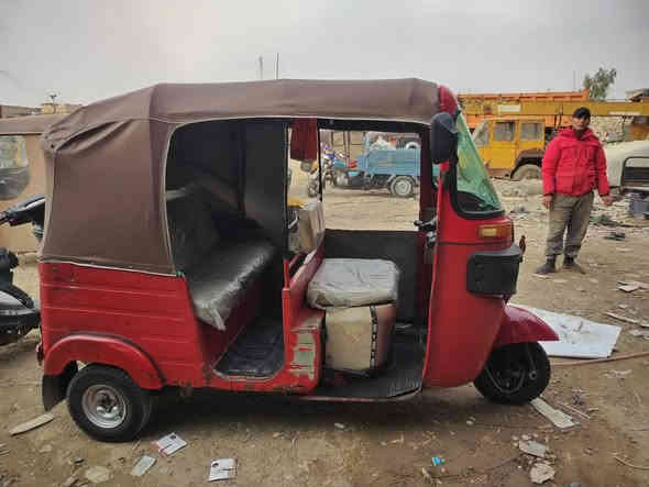 سلام عليكم ورحمة الله وبركاته
لبيع تك توك موديل 2018
بلاديه مكينه بل جيس مافتووح برغي
مكانه شعب قرب سده استفسار ***********
سعر 50000وبيهه مجال
