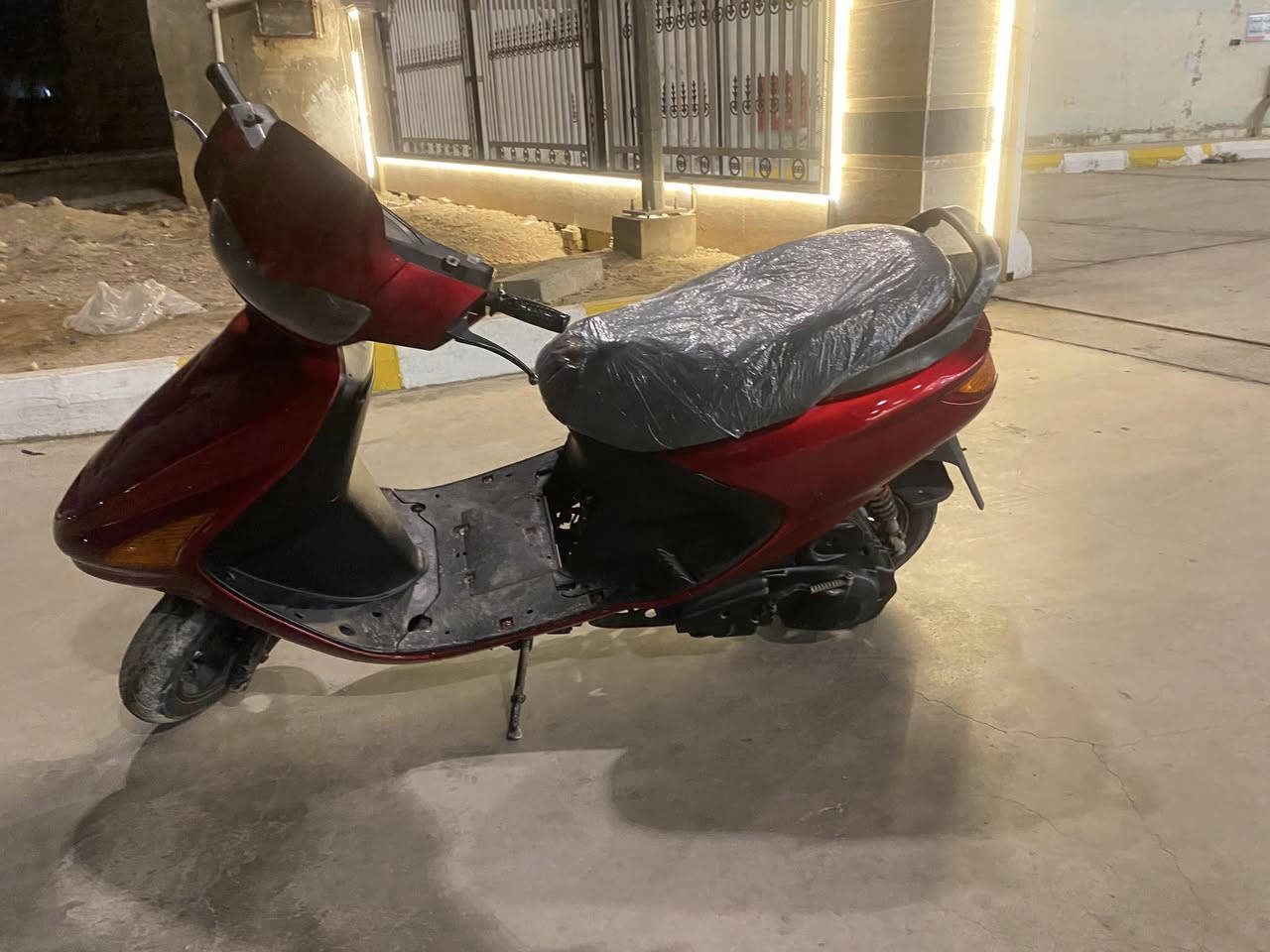 السلام عليكم فراشه للبيع  دراجه نظيفه وحلوه كل شي شغال بيهاكهربائيات ومكنت ناعمه سعرها  350￼￼￼بيها مجال***********
