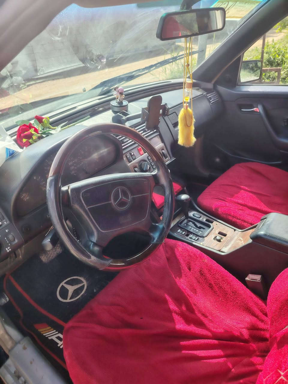 سلام عليكم
مارسدس بيبي شبح للبيع بغداد  
موديل 1994
محرك محور VVT 3000.  كير ومحرك جدد
حداديه جديده  
جام تحكم كهرباء 
تبريد شغال 
السياره جاهزه من كلشي 
السعر 55وبيه مجال 
للاستفسار ***********
