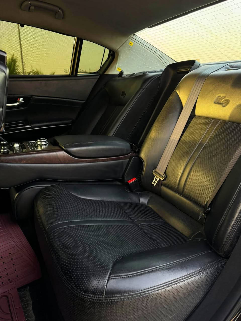 سلام عليكم 

كي9فول موصفات رئاسي مفول مفول اللخير سياره 
كير مارسدس يعني السياره مفوله وبعد بيه هواي موصفات 
الرقم ***********تصل واسولفلك عل كل موصفات
