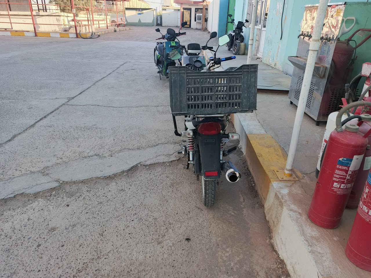 ماطور هيوشا للبيع موديل 22مسجل وكامل سنويه باقي بس استلام لوحات يرادله تانكي وصفاح وترتيبات بسيطه السعر 1150بيه مجال بسيط العنوان فلوجه ***********
