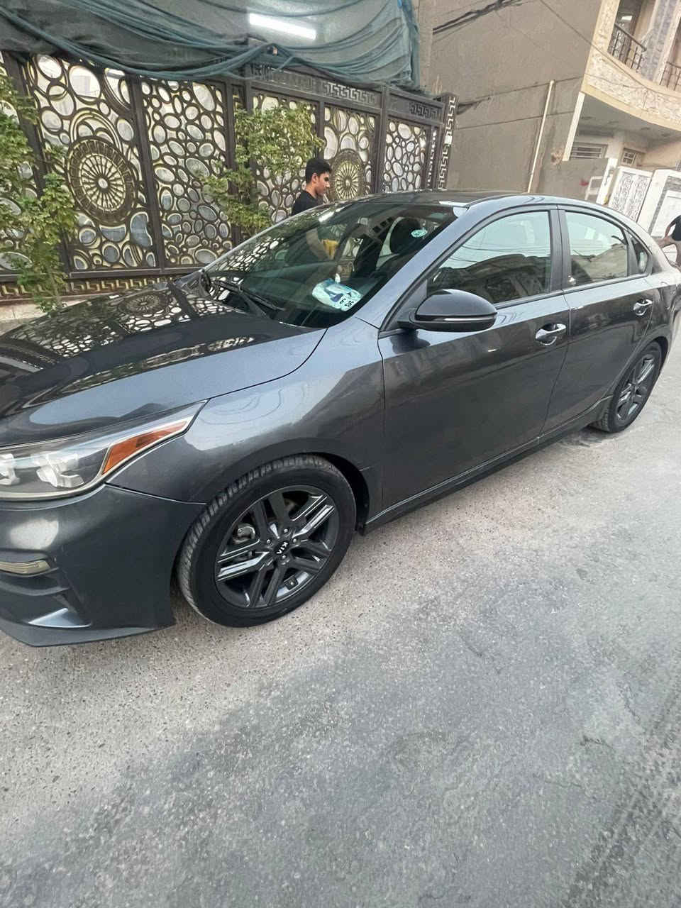 السلام عليكم
للبيع 
كيا فورتي 2021 GT LINE 🏁  فول مواصفات
بصمة ابواب و تشغيل
صندوق ذكي يفتح عند الاقتراب
فتحة سقف
كامرة خلفيه دوارة 
رادارات امامي خلفي جانبي 💥
ثلاث وضعيات قيادة Sport _ smart _ normal ✈️
كشنات مخمل و جلد مختم GTline
ستيرن شكل D مختم GTline
تدفئة 🔥 و تبريد ❄️ 100% 
اللون رصاصي نفطي
محرك 2000 دوش
كير و محرك مكفولات شرط الفحص
باتري جديد و تخم تاير جديد 
حادث جاملغ امامي جهة الراكب مبدل بلاد نفس اللون
بدون دواخل و ايرباكات سليمة .... صور الحادث موضحة بالمنشور 👇👇
ماشيه : 71500
السعر : 15,300 $  بيها مجال بسيط للطيبين
للتواصل : ***********
                                                                                      ***********
