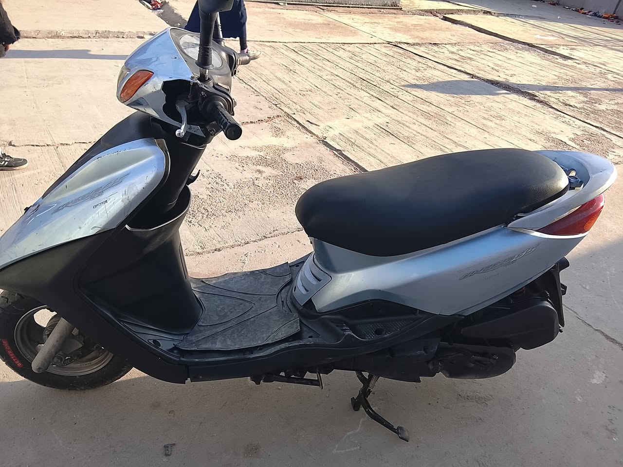 بريز حديث لايت عالي كله شغاله اي نقص مابيه كفرات ختم واحد السعر 550 بغداد الأمين ***********
