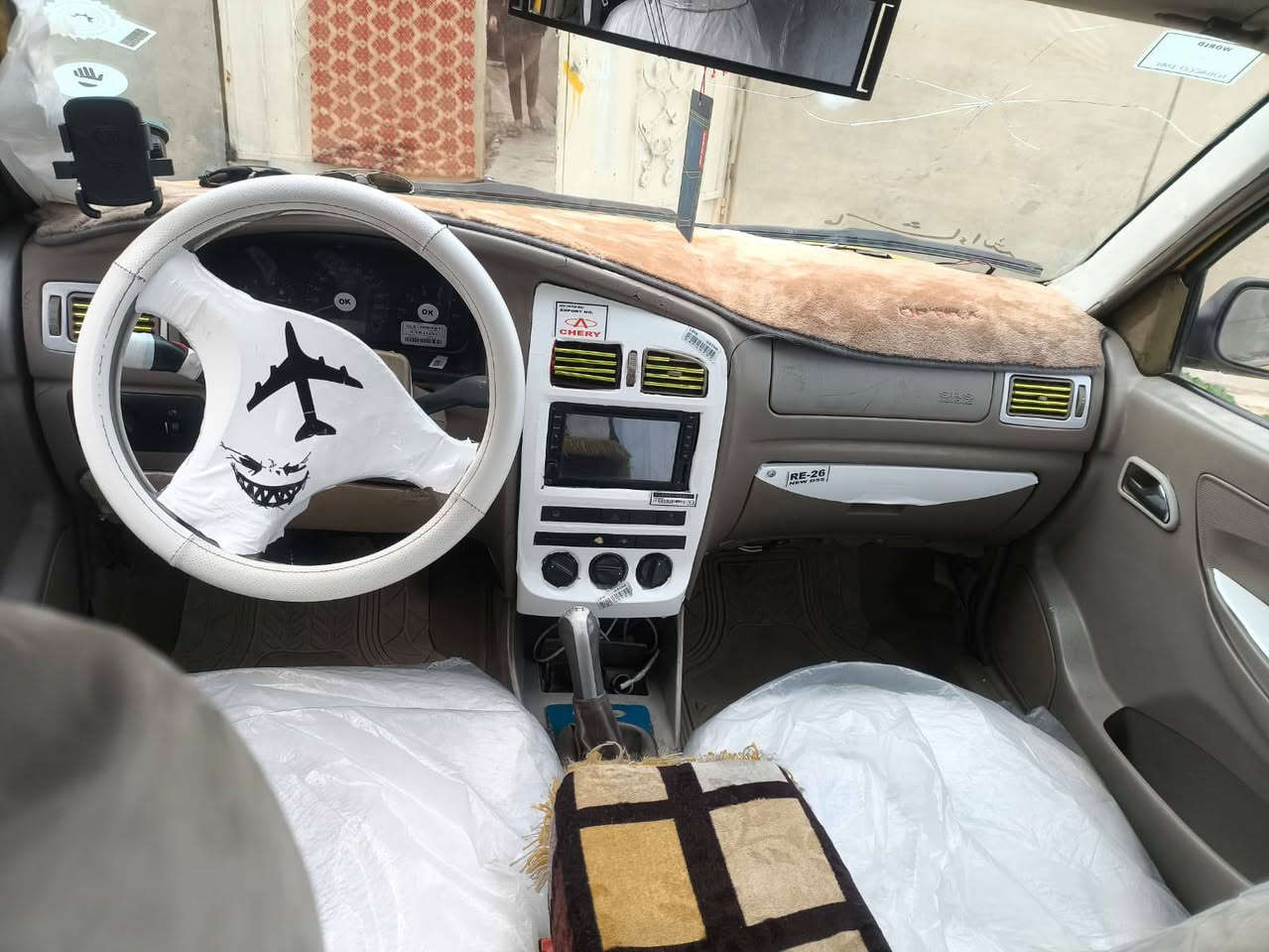 سلام وعليكم للبيع رقم بغداد صيارة نضيفه منكل جوانب تدفئ تبريد محرك تايرات كشنات باقي تفاصيل أنته والبايع تبق بيناتكم؟؟؟اني فقط ناشر تجي تفحصه بيدك وتتئكد منكلشي وتاهذها وبئلف عافيه عليك؟مستعجلين على بيعته وهذا رقمي واتس آب موجود *********** خابر واني اطيك رقم صاحب صيارة
