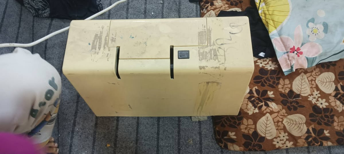 مكينه خياطه ابرذر كومبال صناعي البيع كربلاء حي غدير ***********
