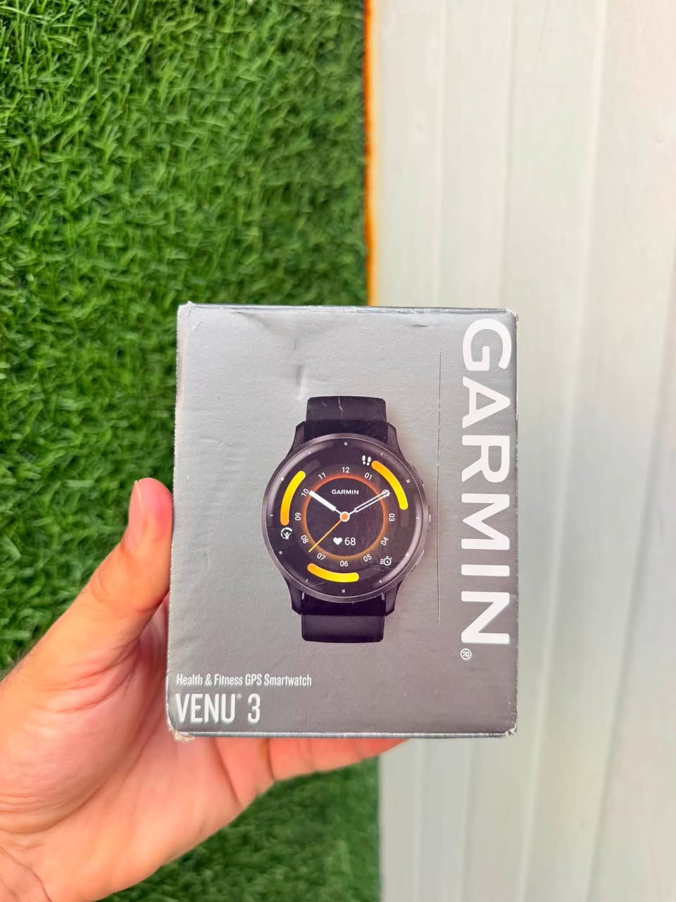 السلام عليكم 
متوفر الان ساعة Garmin Venu 3 45mm AMOLED 
بعدها بحالة الوكالة جدا جديدة سيرها ما ملبوس مع ضمان سنة 
السعر والاستفسار واتساب فقط ⛔️⛔️
***********
