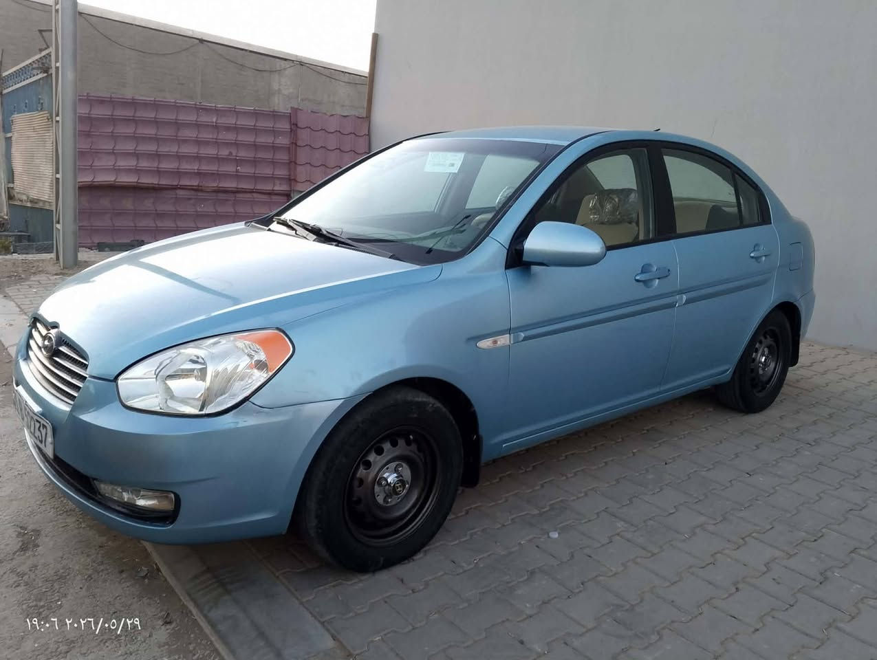 اكسنت موديل 2009 خليجي محرك 1600 محرك كير تبريد جاهزات السيارة مابيها اي نقص رقم انكليزي بسمي السياره بيها جراد ومصبوغة عام وبيها طخة بجاملغ الخلفي ومصلحه كامله مكاني بغداد الدورة السعر 76 رقم التلفون اتصال فقط ***********
