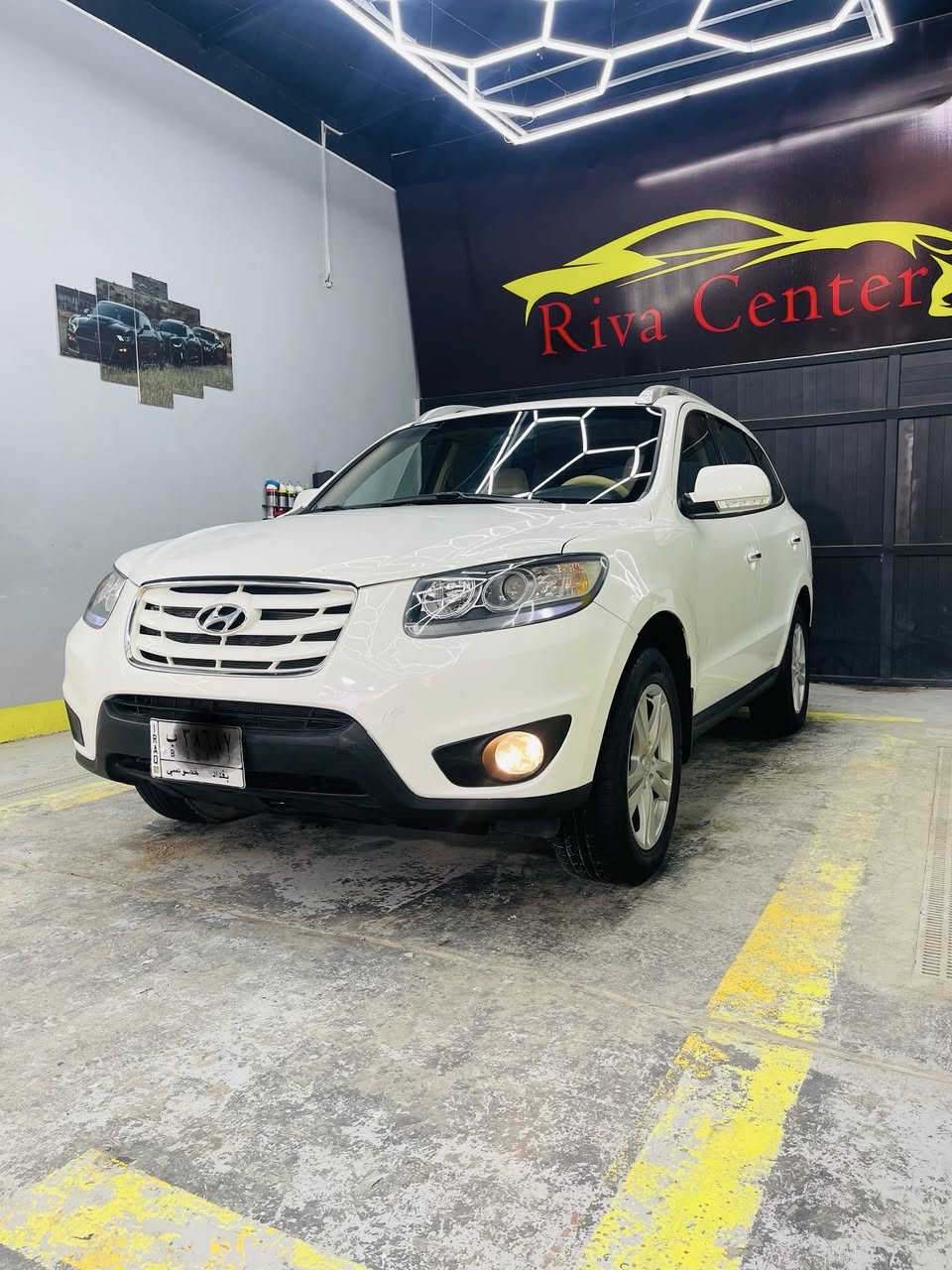 السلام عليكم
شباب سنتافي خليجي لون ابيض ثلاث قطع تبريد 
سبعه راكب فتحه شاشه ايباد كشن مخمل سويچ
مكينه 2400 اشاير بالمري داخل بيجي 
مكينه وكير حاويه وشرط لا فتح ولا تصليح 
صدر تمام تاير اكثر من نص عمر  رقم بغداد الماني
مبولشه وحمام السياره بدون لأفتح ولا ظرر فقط صبغ چاملغ
السعر 142 وبيها مجال للطيبين 
رجاءا رجاءً اقرأ التفاصيل قبل الاتصال 
للاستفسار ***********
