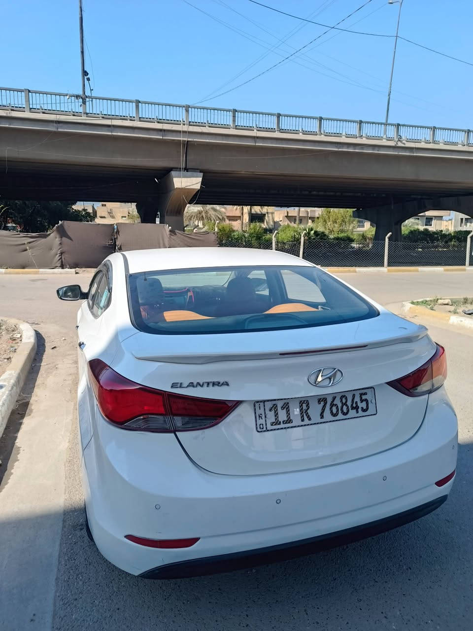 سلام عليكم
النترا 2015 خليجي فتحه السياره بسمي شرط تحويل مباشر السياره مال بيت متعبانه 
السعر 118$ وبيه مجال قليل 
حادثه بنيد تبديل + دعاميه وربع الجاملغ الخلفي وربع الباب عل شكل هلال بسبب الشخوط 

+ تخم تايرات جدد وباتري جديد ومسويله ادامه قبل اسبوع يعني كامله مكمله 

مكاني بغداد الدوره 

***********
