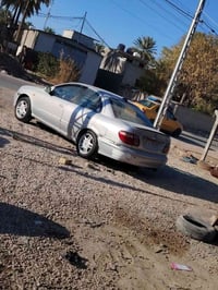 نيسان صني • موديل ٢٠٠٠ • تايرات جديدة