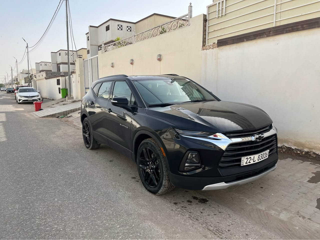 #المركبة     : شوفرليت بلايزر 2022 فئة Lt اللون اسود
#الرقم        :  السيارة رقم اربيل وكاله او تحويل ملكيه
#الضرر      :  البنيد والجاملغ الأمامي 
#التصليح    : تعديل البنيد والجاملغ الأمامي بدون صبغ
#الايرباكات : ستيرن
#السعر      :  السعر المطلوب  205ورقة 
المواصفات 
 شوفرليت بلايزر 2022 LTاللون اسود مميز
 محرك 4سلندر2000 تيربو
 لايتات زينون عالي وواطئ اصل 
 حاجب LED نهاري 
 بصمة باب وبصمة تشغيل وتشغيل عن بعد   
 اشارات بالمرايا الجانبية
 رادار امامي تفاعلي متعدد الاستخدام
 حساسات الانحراف عن المسار 
 دفع رباعي مع اربع أنظمة قياده 
 ويل حجم 21 اصل مع طقم تاير بحالة ممتازة   
 حساسات الاجتياز الجانبية للمركبة 
 حساس خلفي مع كامره خلفيه اصل
 عارضة بيانات على الدشبول 
 باب الجنطة كهربائي شفط 

 تحكم كهربائي متكامل لمقاعد المقدمه 
 تحكم ستيرن جهتين متكامل الايعازات مع الرادار
 نظام تبريد المركبه قطعتين تبريد 
 شاشة دشبول كبيرة لمجموعة من الايعازات 
 عداد المسافه  الحالي23الف ميل فقط  
 السعر المطلوب 205ورقة
النجف الأشرف 
*********** النجف, العراق
