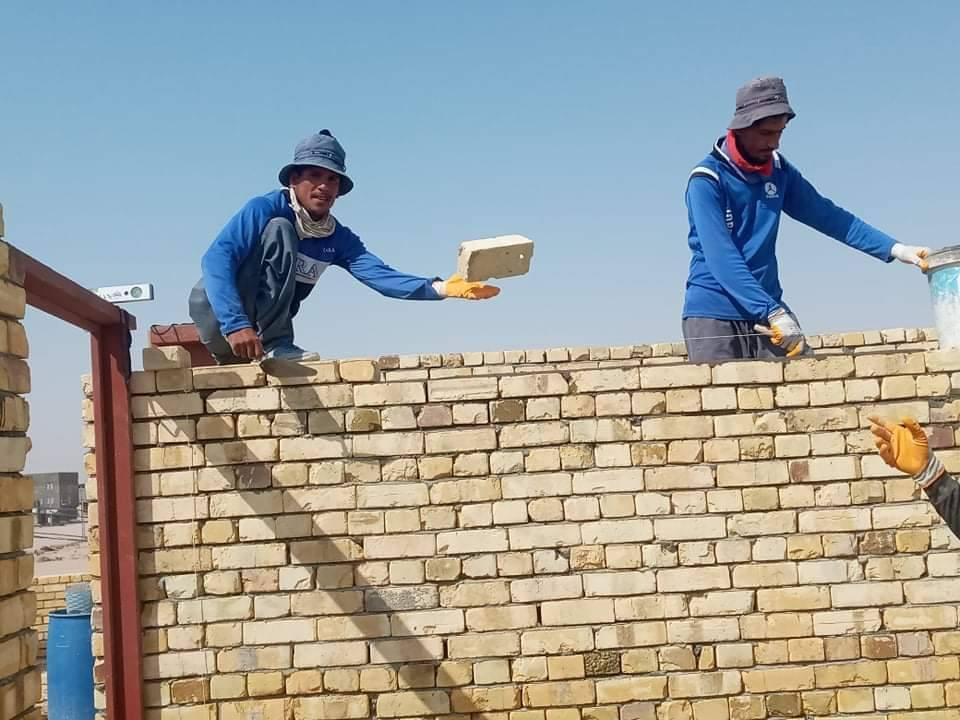 سلام عليكم البناء عامر عويد شغل طابوك عل درب شغل درجة اولى انتصال *********** وتساب
