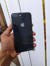 ايفون 8 بلس • ١٢٨ جيجا • بطارية ٧٦٪