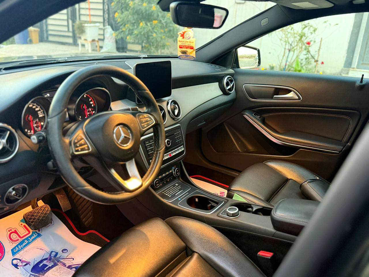 السلام عليكم 
مارسيدس GLA 250. 2018
وارد خليجي 
رقم اربيل سنويه ورقم جديد
بچم  محدث AMG
 المازدات  محدث AMG
بالعراق بيه ٣ قطع صبغ 
خصره بسيطه بمقدمه الداخل

المواصفات
بصمه 
بانوراما 
كشنات كهرباء
كشنات خزن
تدفئة كشن
سايد بريك بصمه
شاشة كبيرة
ماوس شاشه
كاميره خلفيه دواره٣ زواية
اشاير مري
مري كهرباء
رادار مري
تركشن
كير مثبت سرعه
مري اوتو
لايت ليد نهاري
بك لايت Led
مازدات داينمك هايلوجي
مكان السياره المنصور 14 رمضان
السعر 178 وبيه مجال 
للاستفسار 
***********
***********  ) بغداد, العراق
