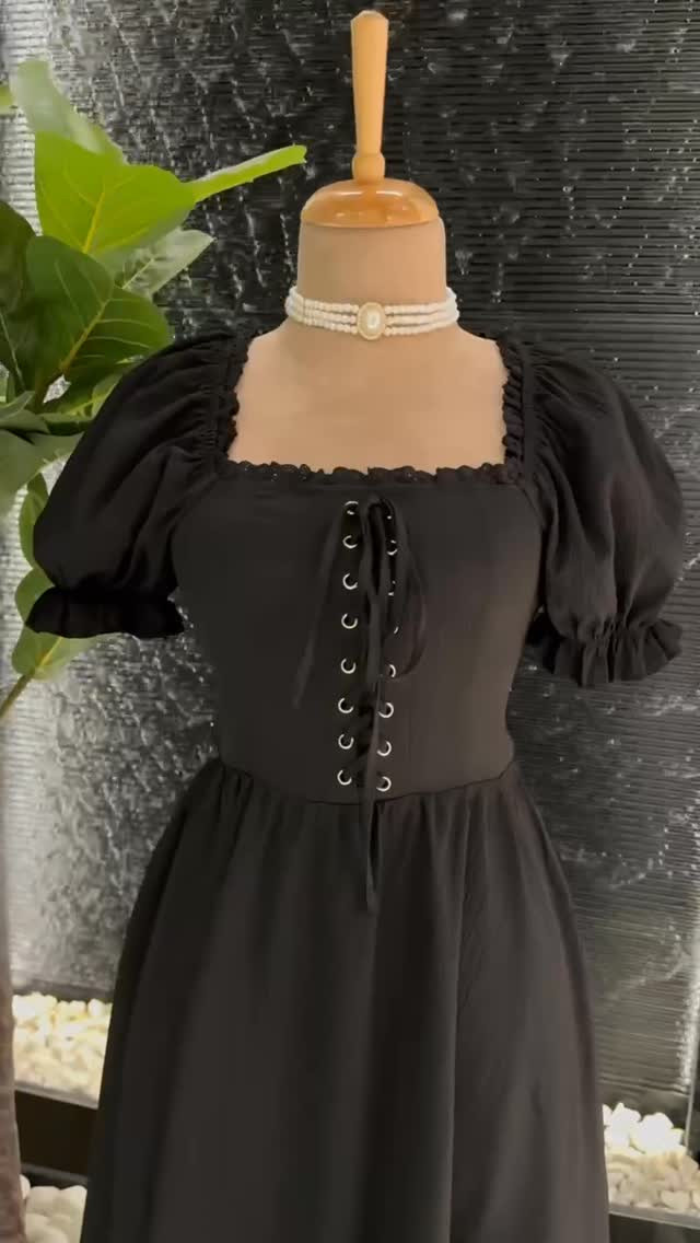من اجمل الفساتين والاكثر طلباً رجعنا كررناه الكم باللون الاسود 🖤🖤🖤
متوفر من قياس ٣٦ الى ٤٤ 
التصوير خاص بصفحتنا لا نحلل ولا نسمح باستخدامه 🔥


**إذا كنت صاحب هذا الإعلان وتريد حذفه لأي سبب، رجاءا أرسل رسالة إلى الدعم الفني**
