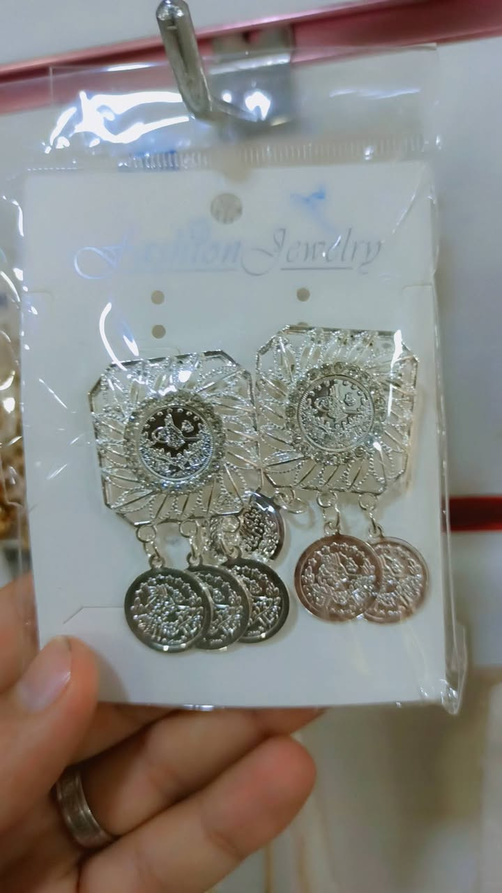 بەبەتی ئیکسسوارات تایبەت بەسەر جلی کوردی


**إذا كنت صاحب هذا الإعلان وتريد حذفه لأي سبب، رجاءا أرسل رسالة إلى الدعم الفني**