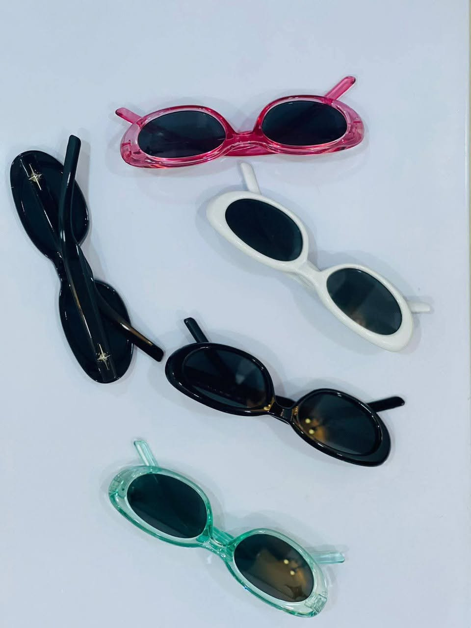 نظارات جمله موديلات مختلفه بانسب الاسعار يوجد توصيل


**إذا كنت صاحب هذا الإعلان وتريد حذفه لأي سبب، رجاءا أرسل رسالة إلى الدعم الفني**