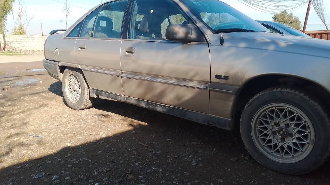 السلام عليكم
وميكا للبيع 
نضيفه فول 
لون سلفر 
موديل 1989
حجم 20
لانفخ ولاصرف 
السعر 40 وبيها مجال للطيبين 
وترهم قصاد أيضا 
للاستفسار اكثر اتصل على الرقم 
‏‪***********‬‏
