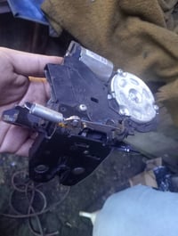 كيلون شفط جنطه  وماطور ماسحه خلفي  07714616419