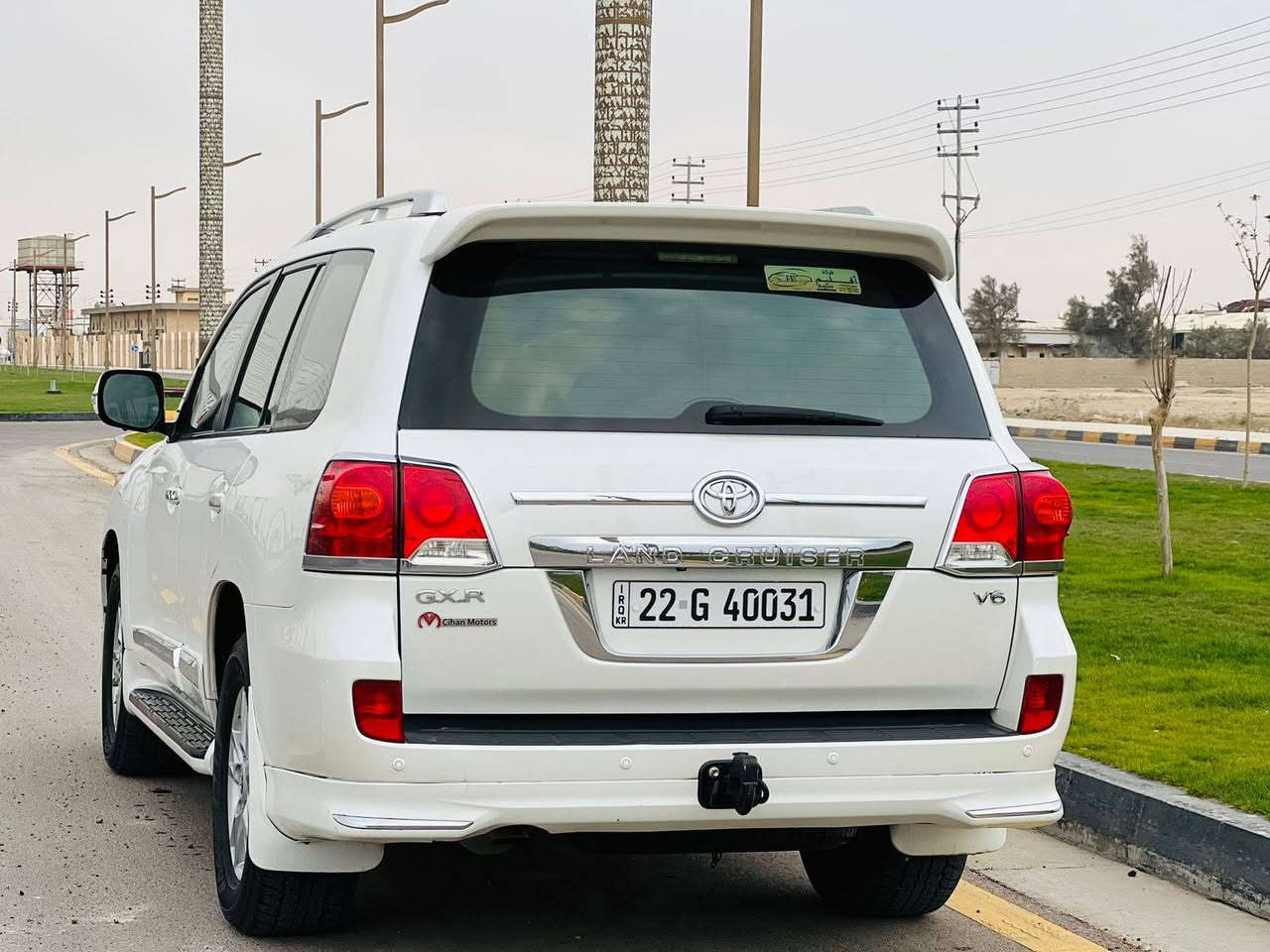 السلام عليكم للبيع لاندكروز موديل 2013
رقم اربيل. دولي بأسمي
 
فول مواصفات 1/1 سياره جديده 

بريم باب اول 8 ايرباك. كشن كهربائي

محرك V6  مواصفات معروفه

مكفوله كفاله عامه 

محرك. كير شرط كفاله 

حت الاسبير مانازل  
 
ماشيه 157  الف حقيقي 

تخم تاير جديد

السعر 370  وبيه مجال
المكان: الانبار الفلوجه حي العسكري
رقم الهاتف:***********
