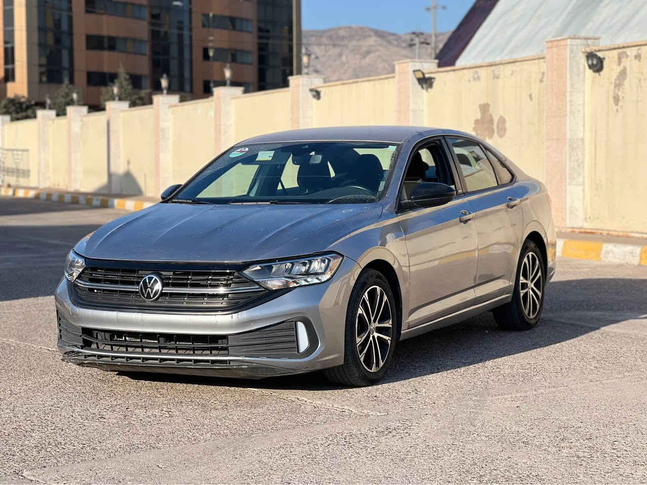 فولكس واكن جيتا 2024
137$ومجال
ضرر باب سايق و شبر باب غلفي و اشوه ي قباغ صندوق صبغ بجم كپص بدون ايرباك 
مواصفات 
شاشه الكتروني 
شغال 
ويل كروم 
كشنات هيتر 
مكان سيارة عقره 
اتصل واتساب ***********☎️ أربيل, العراق
