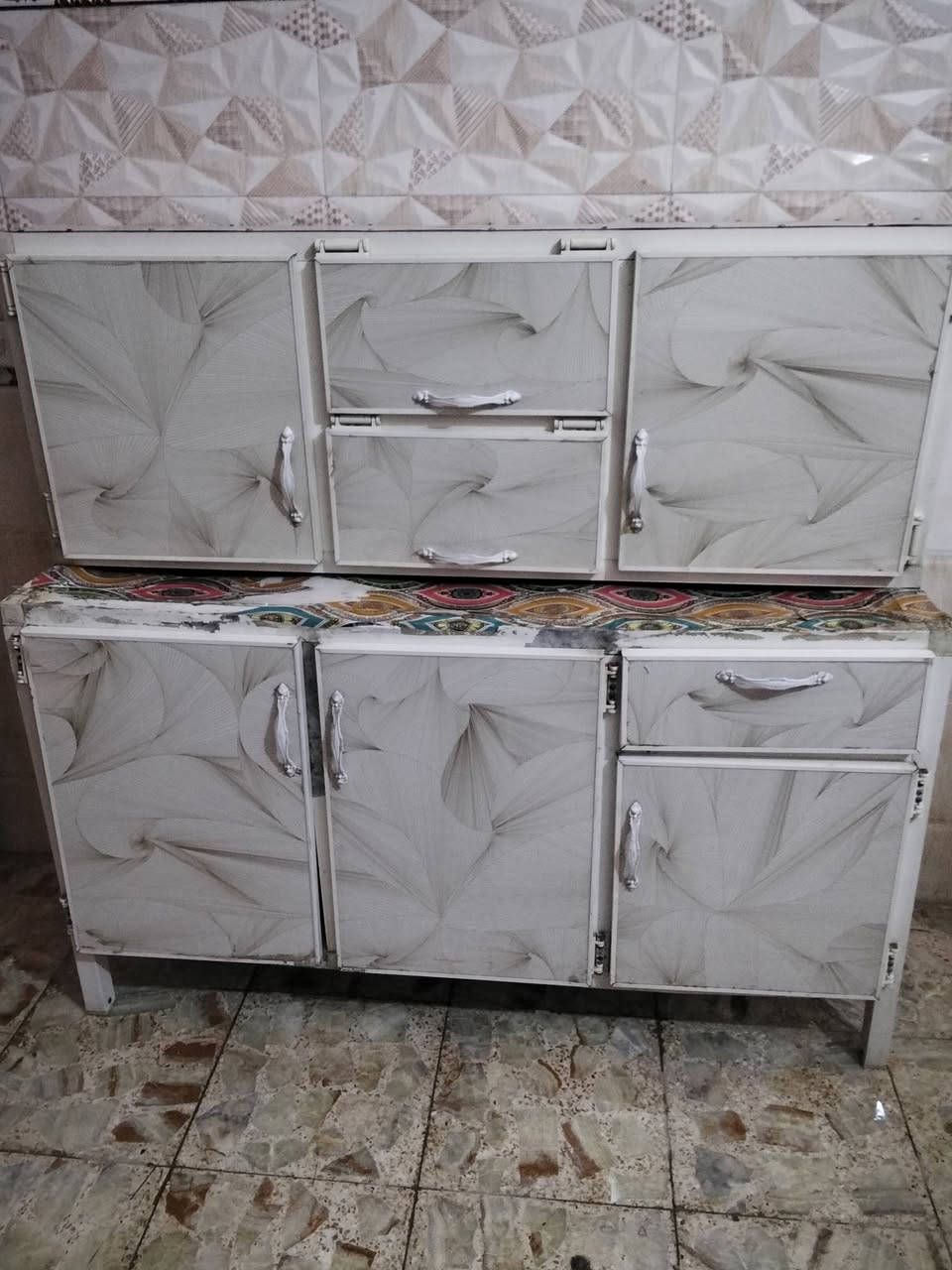 كاونتر 3قطع.       السعر ب140الف    بغداد المشتل


**إذا كنت صاحب هذا الإعلان وتريد حذفه لأي سبب، رجاءا أرسل رسالة إلى الدعم الفني**