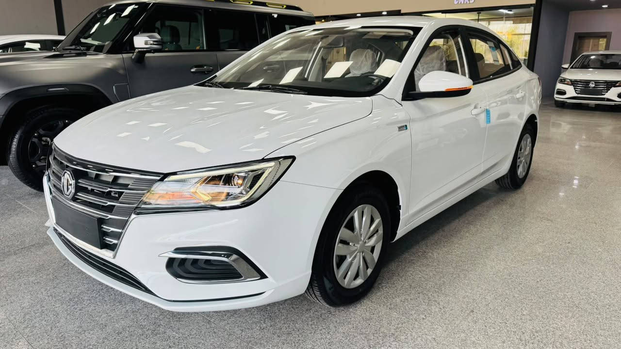MG 5 گير عادي 
موديل 2025
موبايل ***********
***********
كه مترين نرخ ته نها 90$
سفر كيلومتر 
كاتى 3 مانگ له گه ل 
به شه رت سونه ر 
مواصفات شاشه گه وره 
كاميرا حساس دعامى دواوه 
لايت ليد 
بگ لايت ليد 
سوكان ڤوليوم 
تعديل سرعة 
زؤر مواصفات تر.....
شوين هه ولير

