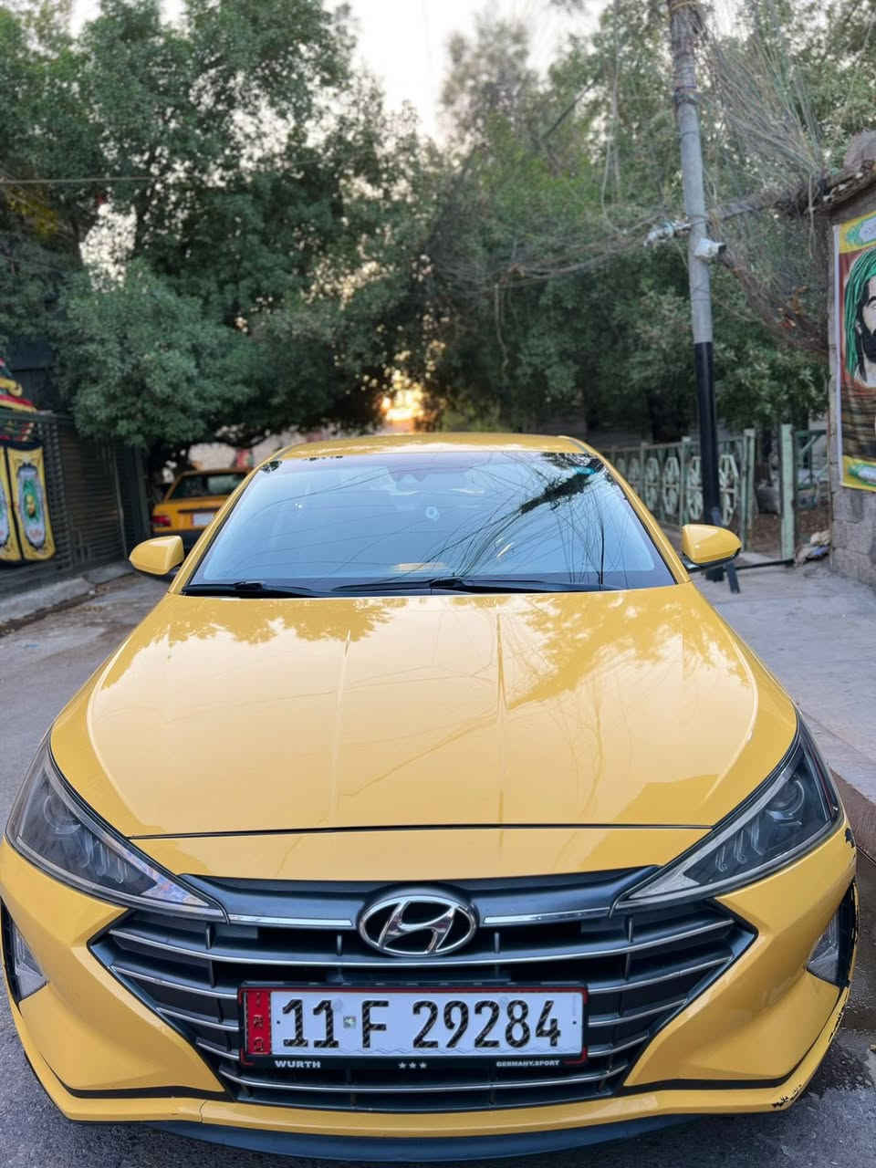 السلام عليكم الانترة 2020 سياره جاهزه وحلوه حادثة الباب الخلفي مصفرة هيه وغرامات السياره جاهزة من كلشي 140 ورقة ‭0780 662 4324‬
