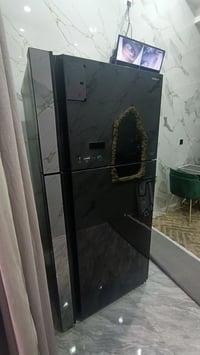 #صيانة_ثلاجة_نوع_هيتاشيHlTACHI كان بيهة عطل الفانات والتفاصيل داخل الف...