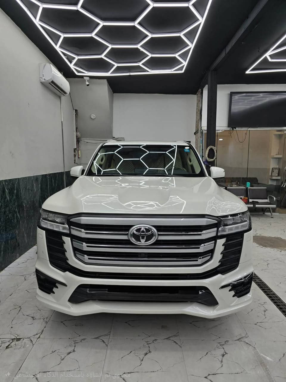لاندكروزر ( GXR ) باب اول اصل ساز 
موديل : 2024
محرك : 4000 ( تنفس طبيعي ) 6 سلندر
العداد : 35 الف km
رقم : بغداد ( تحويل مباشر ثاني يوم )  
مواصفات : 
بصمه تشغيل
بصمة ابواب 
سلايد روف
كشنات كهرباء 
تبريد ثلاث قطع 
شاشة تطبيق اصل عدد 3 
دخول ذكي 
حساس امامي 
حساس خلفي 
ثلاجه 
صندوق كهرباء 
اوتوهولد 
هندبريك بصمه 
شاحن واير ليس 
زراك لايت امامي
تبريد كشنات
تحكم استيرن جهتين 
داخل جلد 
العنوان : بصره /جزائر 
رقم الهاتف :

علماً السياره بيه صبغ بنيد احثر دحجه خفيفه PDR فقط بنيد
للاستفسار الاتصال على الرقم *********** البصرة, العراق
