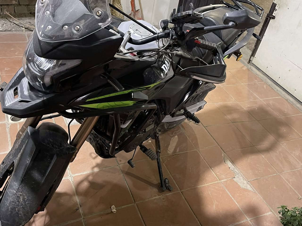 دايوان ادفنجر 250cc
الدراجه لوز شرط الفحص كفاله عامه من البرغي للبرغي جيب وياك فيتر و افحص
الدراجه استعمال شخصي مو للشغل جبتها بس للضروف احكام ماشيه 9000
الدراجه محور الويل الخلفي جاهز تاخذه و زنجيل ربل اصلي ادامه عامه فلتر شوته جديد دسكات اماي خلفي جديد واير كلتش ايضاً جديد بلاد من الاخير بلاد مرقم اربيل و باسمي تحويلك شوكت متريد
السعر خاص بسبب الي يكسرون ب حلال العالم
للتواصل خاص
او على رقم : *********** 
واتس اب فقط
