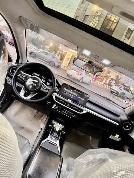 (( بسم الله الرحمن الرحيم ))

سيراتوk3
  موديل 2022
 رقم اربيل باسم شركة ((وكالة عامه باسمي )) تريد تحويل تروحلهم تريد وكاله تخابرهم ويدزولكً وكاله باسمك

مكفولة من كلشي كير محرك صدر تايرات عدى فعصه صغيره بلبنيد على كد اصبعين والباقي مكفول من الجكة الابره

ماشيه ((30 ))الف كيلو

مواصفاتهة. 

بصمه تشغيل 
بصمه ابواب 
فتحه سلايدروف
شحن تلفون واير ليس
صندوق ذكي 
حساسات اماميه خلفيه 
مري شفط 
كشنات جلد ابيض 
لدات ليزريه اماميه خلفيه 
شاشه نفكشن كبيره
هند بريك بصمه 
اوتو هولد 
كروزات وتحكمات وتلفون لاقطات 
اشاير بلمري 
مري قلاب 
تبريد امامي خلفي تدفئه بلكشنات 
مكينه 1500 دبل نوزل 
وباقي المواصفات ناسيهن تجي وتشوف بعينك. 

(( مدوشم الارضيه والصندوك و الابواب والبطاين وداخل الصندوك والدوسات والدشبول والحصان كله تغليف حراري ومحافظ عليهة من الشخطه وبيهة تخم تاير كومهو ياباني اصلي والويل جديد مصار اسبوعين من شديته والدهن والفلاتر وكله توب كلوب ))

رايدهة ب((132)) ورقه بيهة مجال بسيط للشراي 

سياره جديده وموديل وبيضه وماشيه قليل ومرتبهة صارف عليهة وسعره مناسب 
 مكان السياره ((الاعظميه)).  شارع الضباط. 

اتصال فقط 

((***********))
