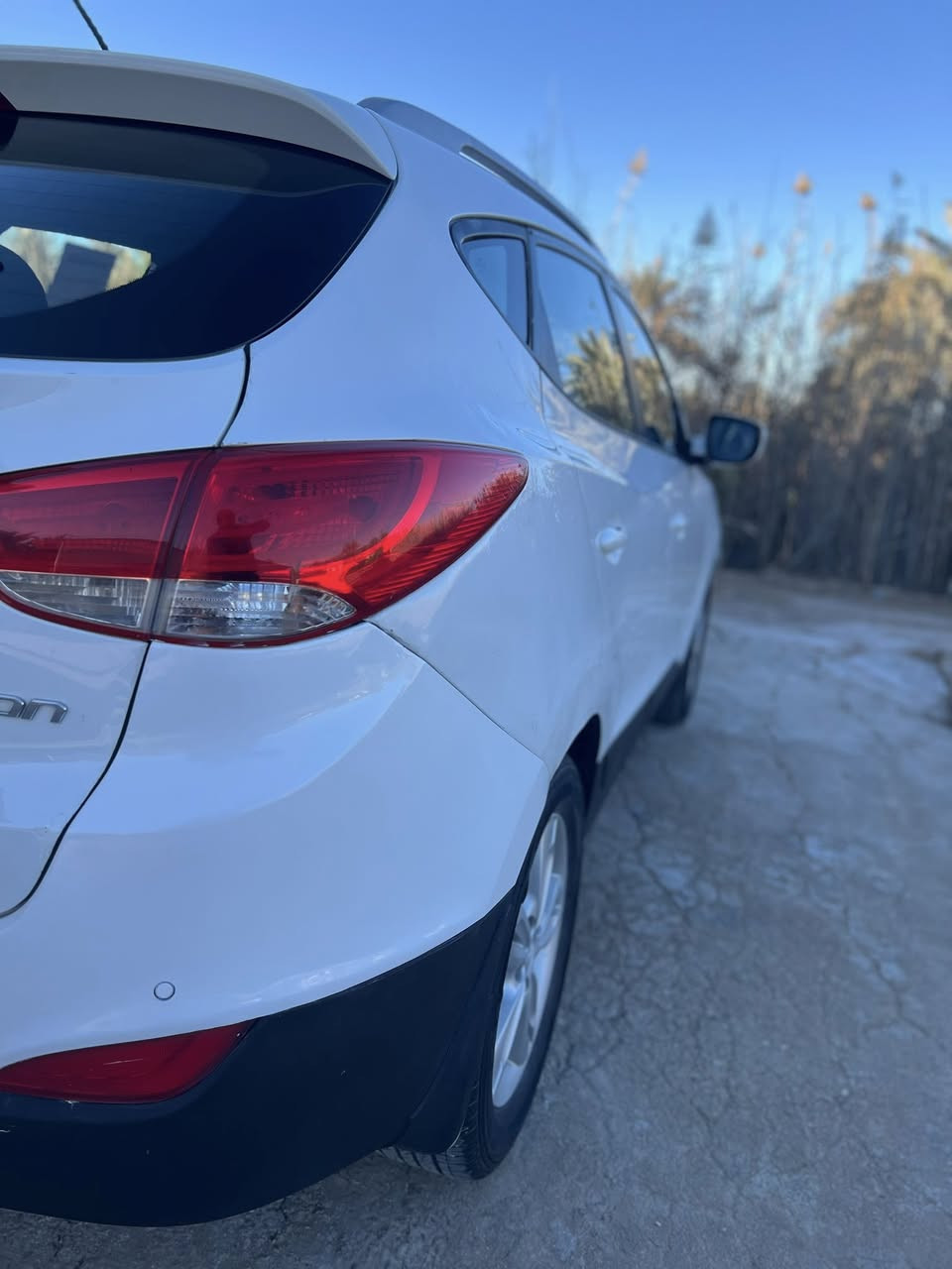 السلام عليكم للبيع فقط توسان 2013 خليجي رقم كربلاء دولي سنويه ل 2030 كفاله من الصبغ والتبديل مكينه وكير كفاله ماشيه 190 الف حقيقي تدفئه تبريد حداديه تخم تاير كله جديد مكاني كربلاء باقي التفاصيل ***********
