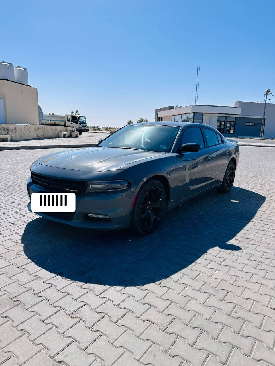 للبيع | دودج تشارجر Blacktop 2019
* المحرك: 3.6L V6
* الموديل: 2019
* الممشى: 135,000 ميل
* المكينة والگير كفالة
* اللون: أسمنتي فاتح (قريب للسموك)
* رقم اللوحة: بغداد، باسمي، مداورة ثاني يوم
* الموقع: ذي قار

المواصفات:
✅ ويلات 20 إنج بلادي
✅ تخم تايرات جديد
✅ كشنات جلد
✅ ذاكرة للكشنات
✅ ذاكرة للمقود
✅ تدفئة وتهوية للكشنات والمقود
✅ نظام النقاط العمياء (Blind Spot)
✅ حساسات خلفية
✅ شاشة كبيرة
✅ كاميرا خلفية
✅ بصمة أبواب
✅ تبريد خلفي
✅ السيارة جاهزة ولا تحتاج أي مصروف.

الحادث في أمريكا:

* الأثر عبارة عن شخوط ودحجات في بابي جهة العبري، ولم يتم تصليحها، ما مبينه بشكل قوي تكدر تشوفها شوف العين. بدون إيرباك وبدون أي ضرر هيكلي.
* داخل العراق تعرضت لضربة في البنيد وتم صبغه فقط، بدون دواخل، بدون فتح، وبدون إيرباك.

السيارة نظيفة، والفحص خير دليل، والمعاينة خير برهان.
للاستفسار أو المعاينة يرجى التواصل على الخاص واتساب أو الاتصال.

***********

السعر 215 قابل للتفاوض.
