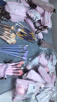 فرش مكياج • كمية • الامزون