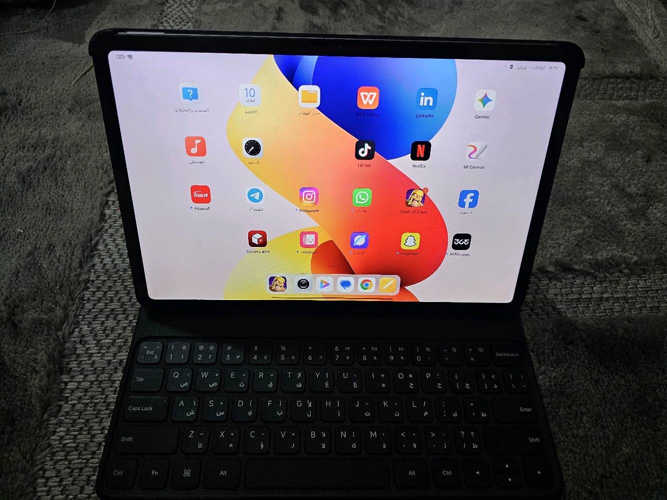 ايباد باد تو برو ذاكرة ٢٥٦ جهاز جديد وكامل ملحقات مابي اي نقص سعرة ٣٢٥ وبي مجال بسيط 
بغداد حي اور