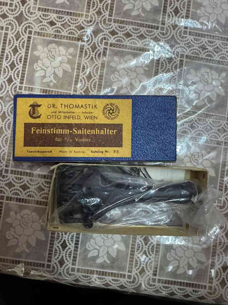 سلام عليكم سمكه كمان توماستيك الاصليه للبيع التواصل ***********
