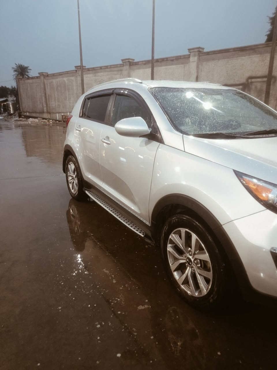 السلام عليكم كيا سبورتج موديل 2015 أمريكي
محرك دوش GDi حجم 2500 

الحادث: فقط باب امامي ايمن 

ماشية 130 الف 

السيارة جاهزة 

السعر : 130 

العنوان : بغداد الامين الثانيه 

رقم الهاتف:***********
