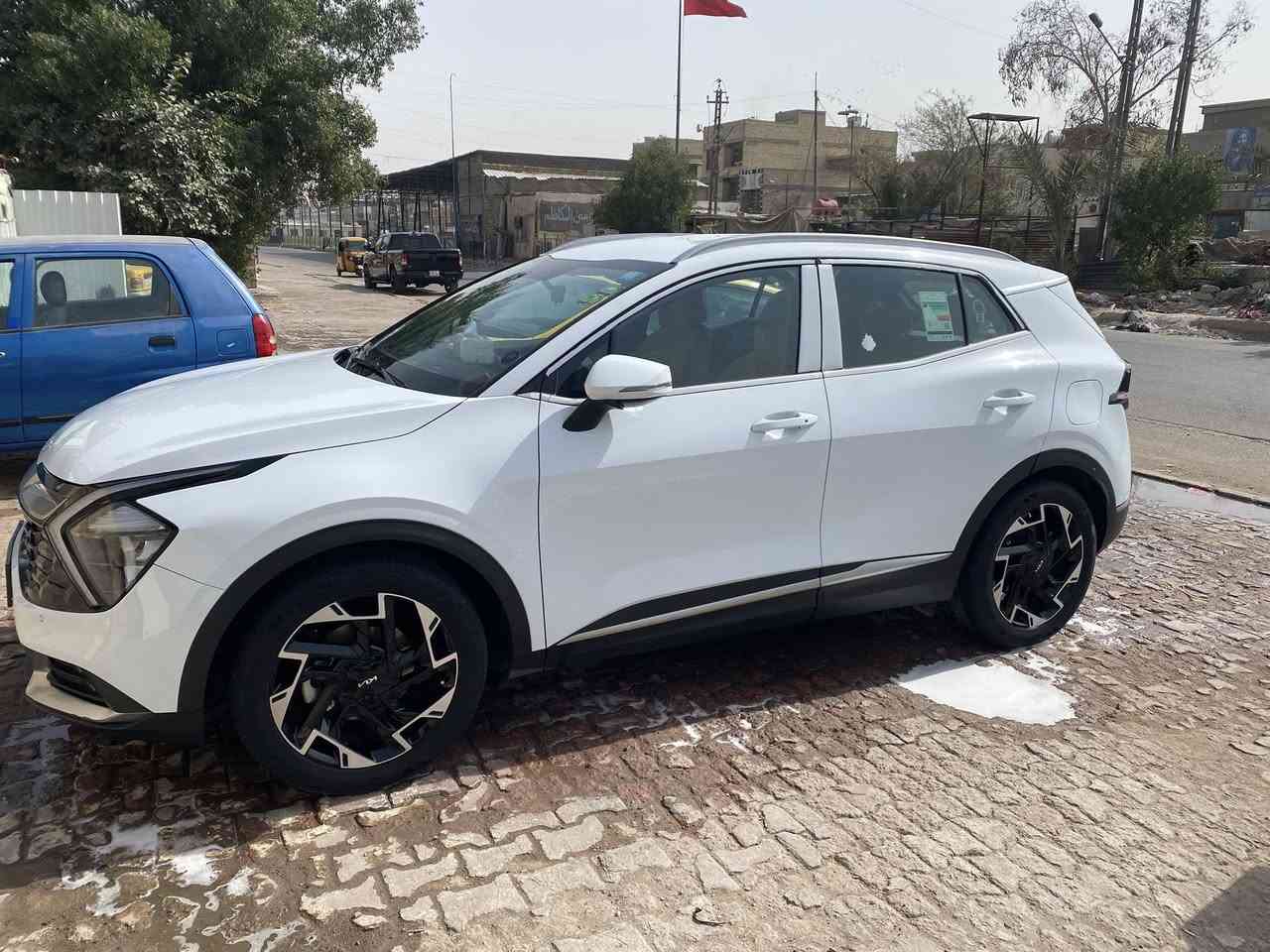 السلام عليكم
سبورتج موديل2024 خليجي السياره مكفوله  كفاله عامة مجرد حالوب قماره بنيد بسيط  
مكينة 2000 دوش
شفتات ستيرن
شاشه كار بلي
كشتات +استيرن تدفئه
كشن كهرباء
كشنات مخمل صحراوي
داخل لونين
كامره خافية
ماشيه 49 كيلو
حساسات امامي خلفي
السعر222 بيها مجال بسيط للشراي
مكانها بغداد المدينه***********
