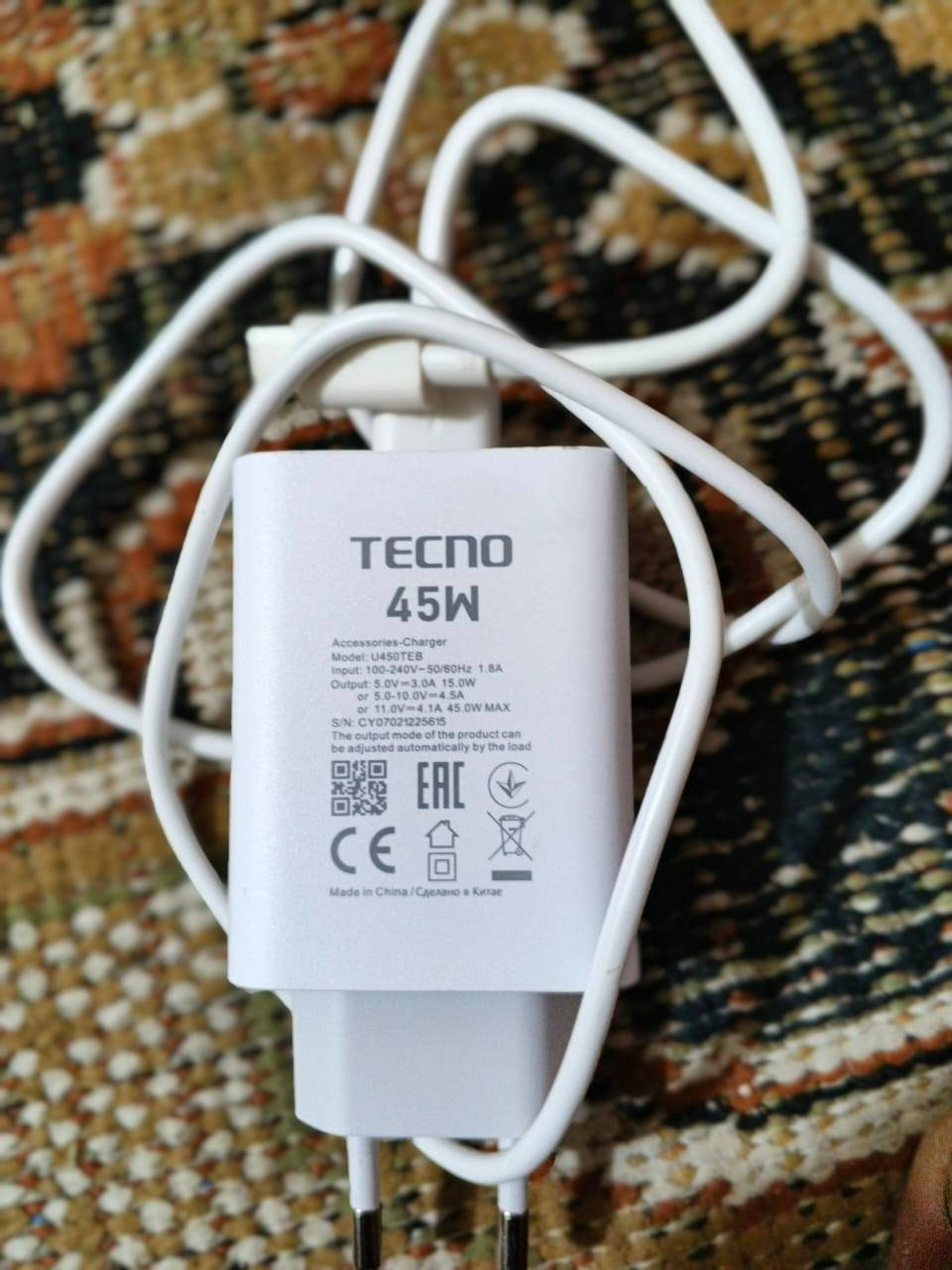 السلام عليكم موبايل نظيف للبيع اخوي الجديد مستعمل اسبوع هاذ رقم ***********
